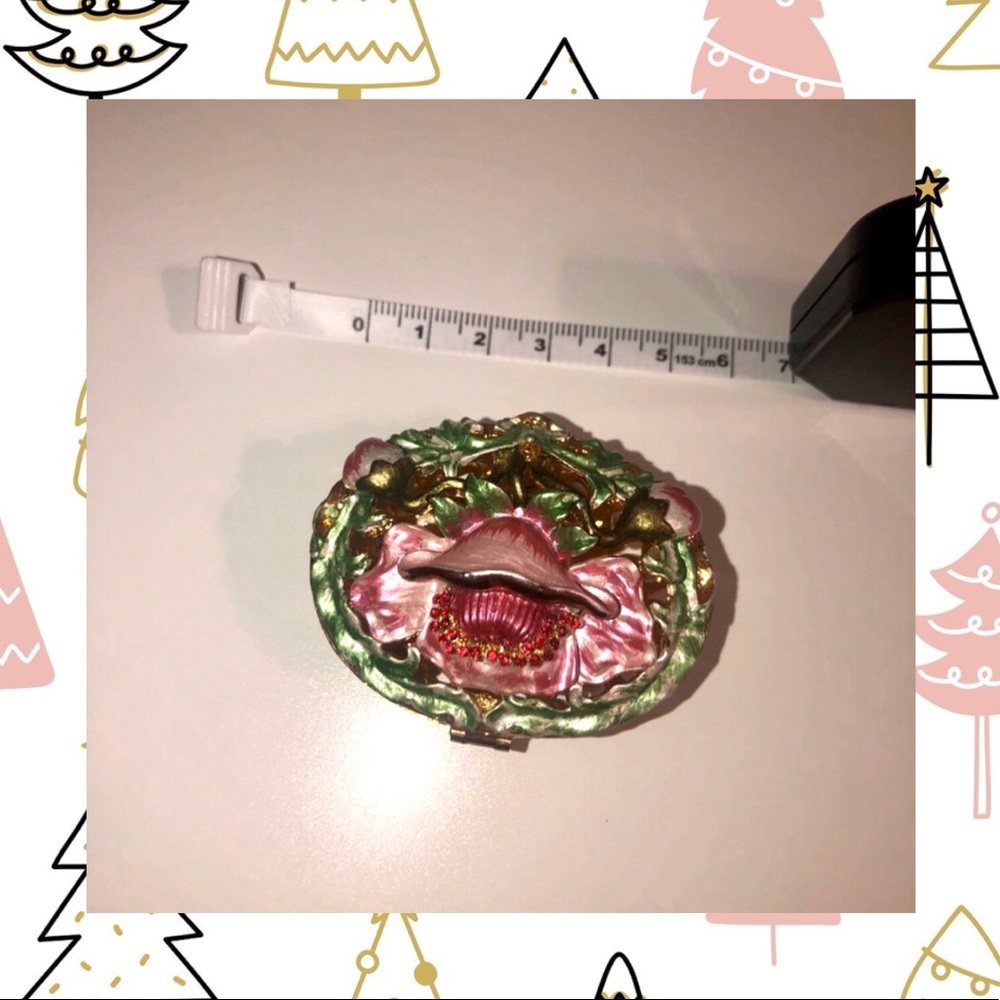 Beautiful Vintage Trinket Box